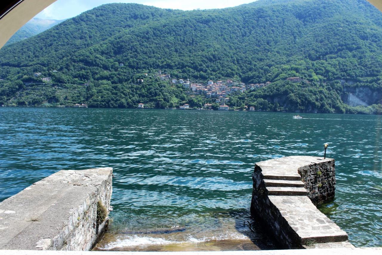 House On The Lake Shore Of Laglio Exterior foto